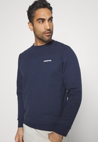 Patagonia FITZ ROY ICON UPRISAL CREW - Mikina - new navy