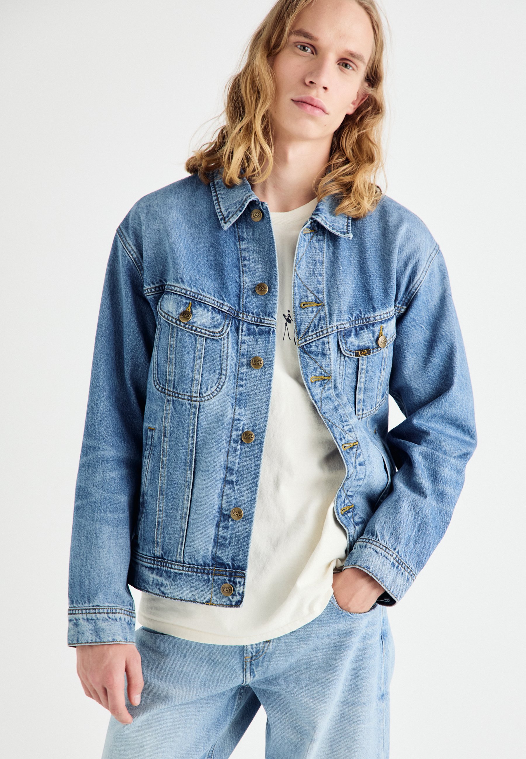 Lee RELAXED RIDER JACKET - Jachetă din denim - sandstorm/denim