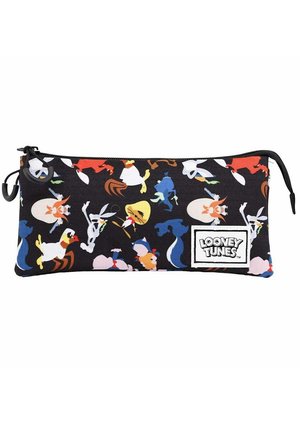 Estuche de lápices negro con siluetas vibrantes de personajes de dibujos animados. El material es tela con un cierre de cremallera y un parche blanco con el logo.