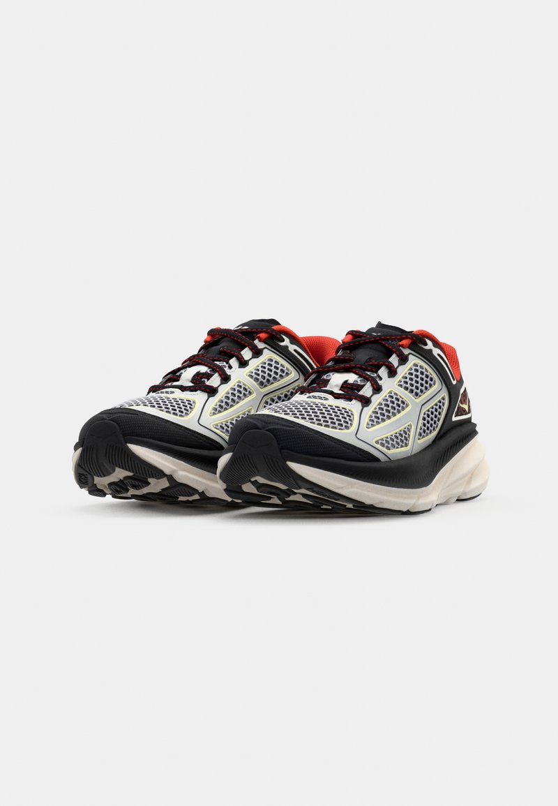 HOKA CLIFTON ONE 9 UNISEX - Trainers - habanero/black/black  display picture 1