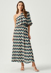 ST MRLO KENEDY - Robe longue - chocolate chevron