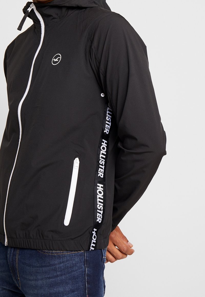 Hollister Co. Tunn jacka - black
