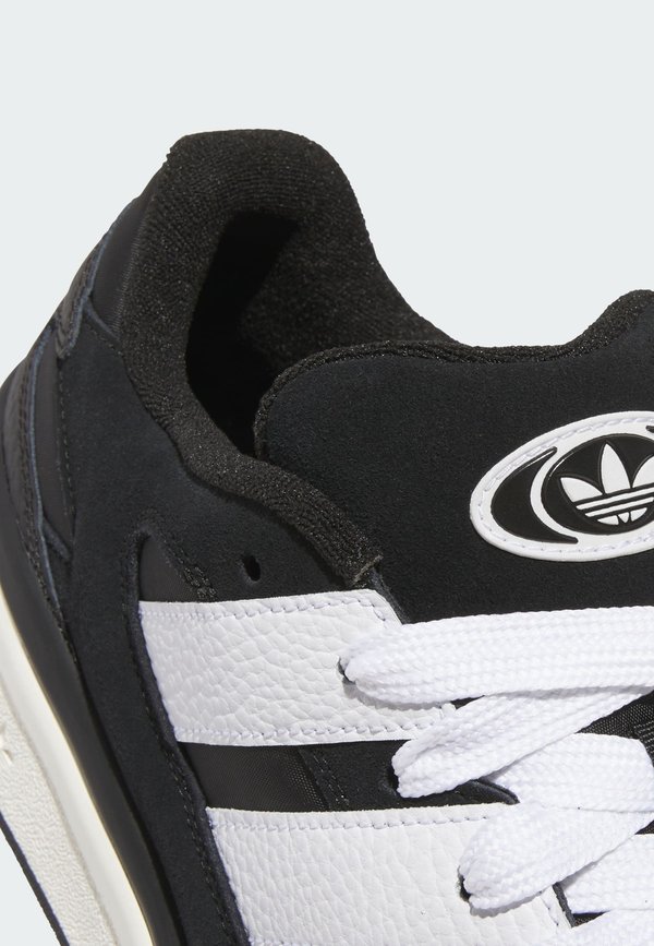 FORUM2000 - Trainers3