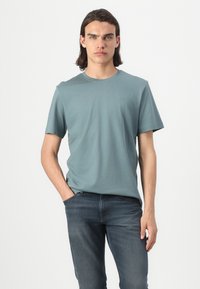 TOM TAILOR BASIC CREW NECK - T-shirts basic - deep bluish green