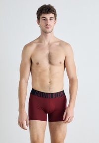 Calvin Klein Underwear INTENSE POWER 3 PACK - Uske bokserice - black/syrah/sand brown