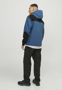 Jack & Jones KAPUZEN - Giacca outdoor - ensign blue