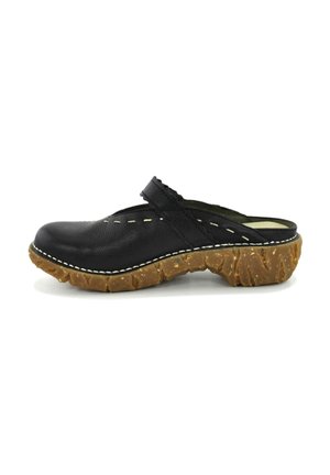 El Naturalista Clogs - black ng