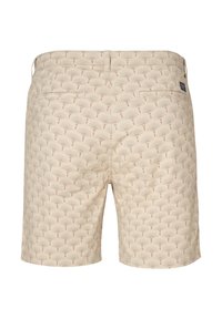 Pantaloni shorts beige con un motivo ripetitivo di ventagli e pois in grigio e corallo chiaro. Presentano due tasche posteriori e un'etichetta tessuta sulla vita.