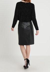 Rich & Royal Neuletakki - black