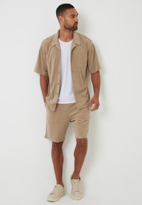 Threadbare CROFTON - Camisa - mid stone
