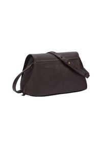 Borsa a mano in pelle marrone scuro con forma strutturata, chiusura a patta superiore e tracolla regolabile. Presenta hardware in tonalità oro e dettagli cuciti.