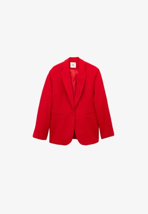Rød blazer lavet af et glat stof. Har en enkelt knaplukning, notch-kraver og to forlommer med slanke linjer.
