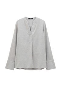 Blouse gris clair à manches longues avec col en V et col mandarin, avec larges poignets et coupe décontractée.