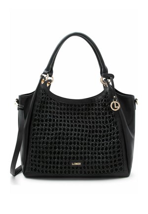 Sac à main noir avec panneau avant en tissage, poignées arrondies, bandoulière amovible, et plaque logo et breloque dorées.