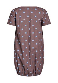 Braunes Kurzarmkleid mit hellblauen Punkten, mit rundem Halsausschnitt und gerafftem Saum für einen lockeren Sitz. Der Rücken hat eine einfache Nahtdetails.
