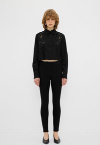 Niet geselecteerd, black