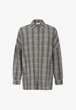 Szara i biała koszula w kratę, wykonana z miękkiego materiału, z zapięciem na guziki z przodu, długimi rękawami i klasycznym kołnierzykiem.