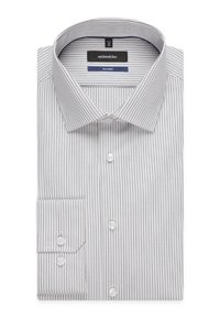 Maßgeschneiderte Hemd in Hellgrau mit vertikalen blauen Streifen. Verfügt über einen Kentkragen, eine durchgehende Knopfleiste und eine einzelne Tasche am linken Ärmel.