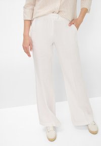 BRAX - Style MAINE - Stoffhose - white Thumbnail-Bild 1