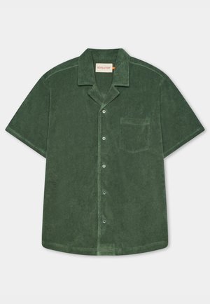 Groene T-shirt met korte mouwen van zacht materiaal, met een knoopsluiting aan de voorkant, kraag en een borstzak. Wasmachinebestendig, casual ontwerp.