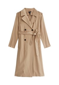 Béžový kabát typu trenčkot s dvouřadým zapínáním, nášivkami na ramenou, páskem v pase a bočními kapsami. Vyrobený z hladké, lehké látky.
