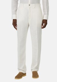 Boggi Milano Hlače chino - white