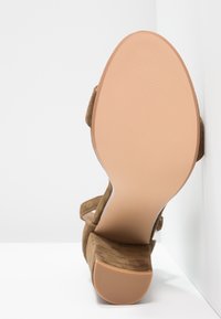 Steve Madden Sandales à talons hauts - olive