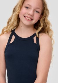 s.Oliver MIT CUT-OUT DETAILS - Strickkleid - navy