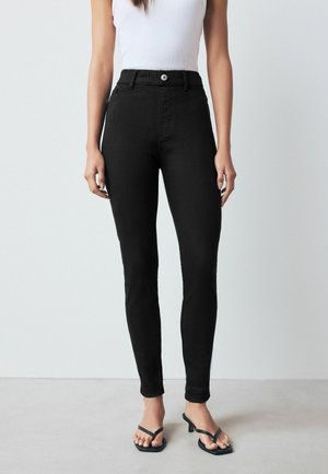 PETITE FIT - HIGH RISE FLEXIFIT PULL ON - Kitsa lõikega teksad - black