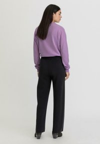 hessnatur RELAXED - Broek - schwarz