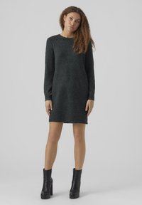 Vero Moda VMDOFFY O NECK DRESS - Obleka/pulover - pine grove
