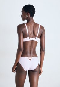 Chantelle PULP SPICE BRIEF - Fecskék - candy pink