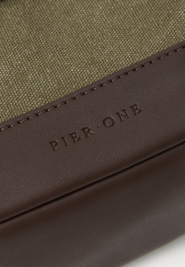 UNISEX - Wash bag - khaki3