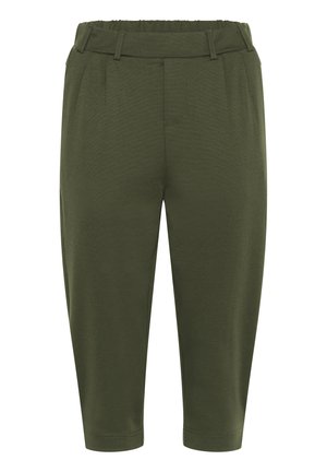 Olivgrüne, kurze Hosen mit Rippbund, Falten an der Vorderseite und glatter Textur, mit einem schmal zulaufenden Bein.