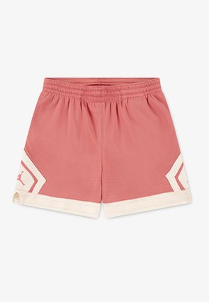 Shorts en maille rouges avec une ceinture élastique blanche et des finitions en crème contrastantes. Présente un panneau en forme de diamant avec un logo des deux côtés.