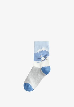 Vaikiškos š SOCK' s šviesiai mėlynos, baltos ir pilkos spalvų su slidinėjimo pingvino dizainu, raukšlėtu užkulniu ir sustiprintu mėlynu pirštu bei kulnu.