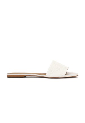 MATILDA - Tagant lahtised kingad - white