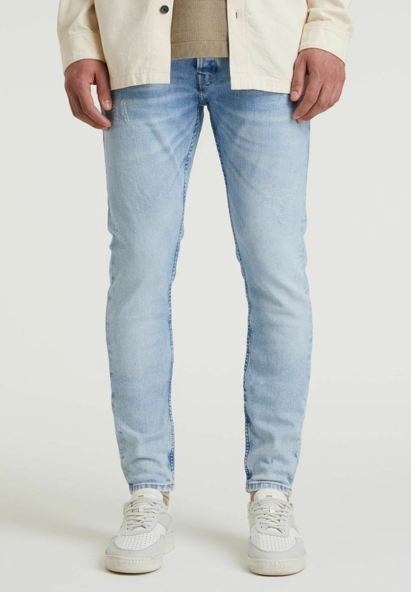 CHASIN' - SLIM FIT EGO CRAW - Slim fit jeans - light blue, Vergroten