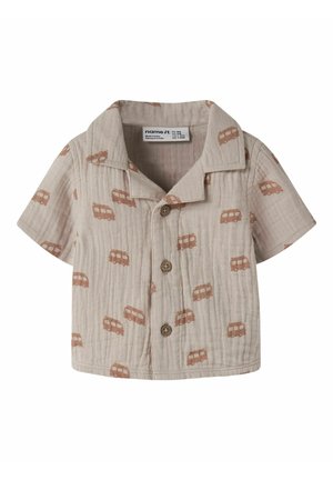 Beige kortermet baby-skjorte med brune varebiltrykk, tre knapper foran og en avslappet krage, størrelse 1-2 måneder.