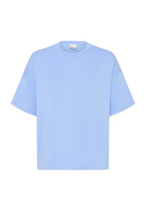 Šviesiai mėlynas medvilninis marškinėlis, pagamintas iš minkštos medžiagos, su apvalia apykakle, trumpomis rankovėmis ir laisvu, tiesiu kirpimu.