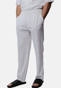 Justin Cassin ABADE  - Broek - white