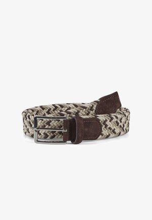 Ceinture tissée en beige et marron foncé, avec une boucle en métal argenté et des accents en daim, présentant un design tressé texturé.