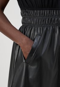 LIU JO ABITO - Vestito di maglina - nero