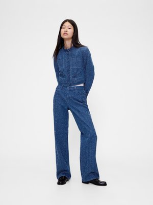 STUDIO BOUCLE CROPPED - Ljetna jakna - medium wash