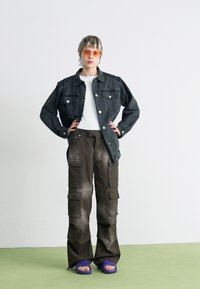 adidas Originals ADILENIUM SEASONAL 3 TWO-IN-ONE DENIM - Casaco de ganga - black