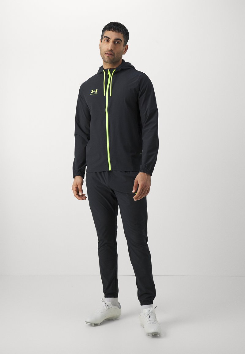 Under Armour CHALLENGER PRO - Treningas - black/high-vis yellow