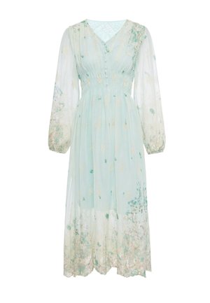 Lichtblauwe midi-jurk met lange mouwen en bloemmotieven, V-hals, knopen aan de voorkant, getailleerde taille en doorschijnende stof met geschulpte zoom.