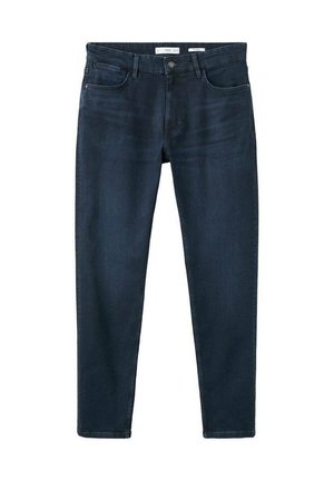 Vaqueros de mezclilla azul oscuro con bolsillos delanteros y trabillas para cinturón, mostrados planos con cierre de botón y cremallera.