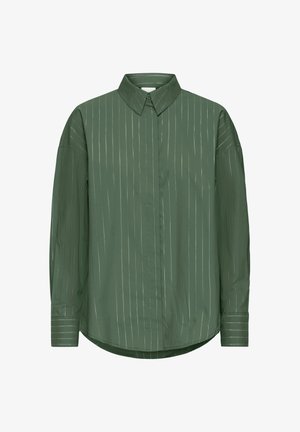 Groen overhemd met lange mouwen, voorzien van dunne verticale witte strepen, met knoopmanchetten en een klassieke puntkraag.