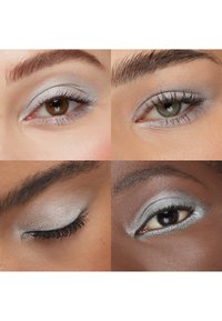 Fire nærbilder av øyne med sølvøyenskygge, som viser forskjellige hudtoner og øyenfarger, og demonstrerer sminke på åpne og lukkede øyelokk.